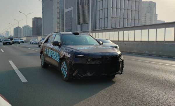 华为“第六界”SUV谍照曝光或搭载ADS4.0