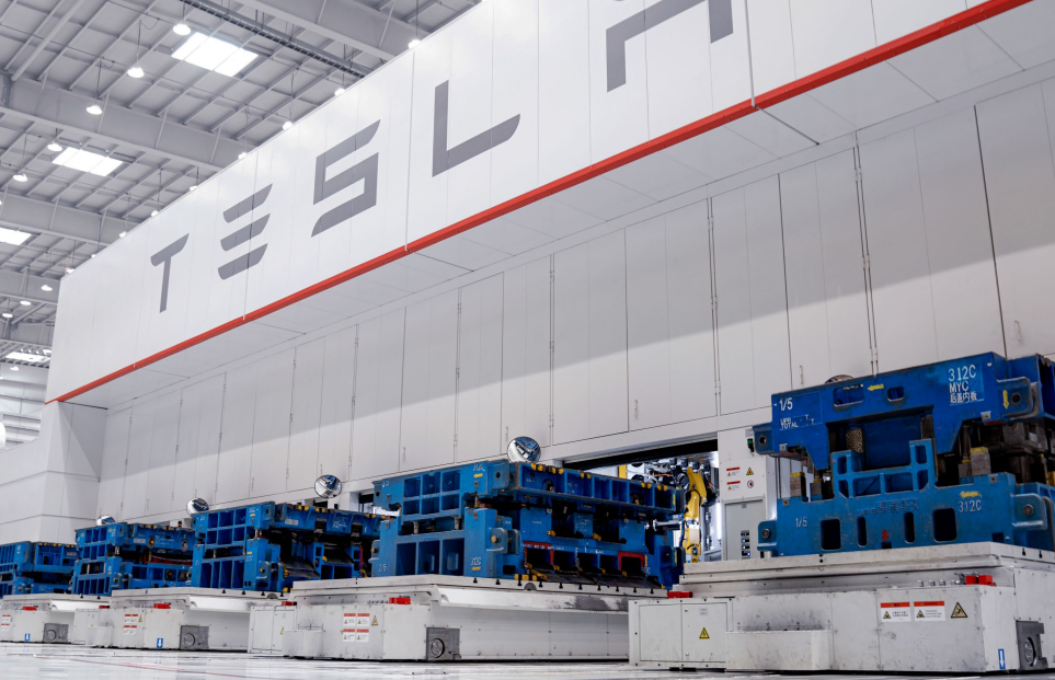 内饰部件脱落 特斯拉召回大部分Cyber​​truck