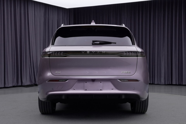 全新岚图FREE实车外观曝光 配激光雷达搭载华为最新智驾