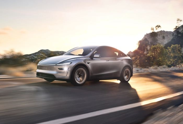 特斯拉Model Y伪装车再度现身 疑似廉价版 成本下降20%