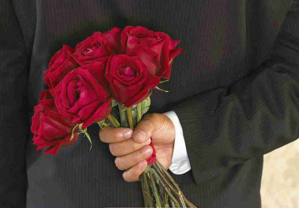 鲜花配送APP功能有哪些,如何开发鲜花配送APP?免编程自己制作教程