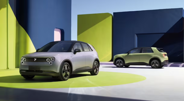 蔚来萤火虫11.98万起售，租电池更划算？