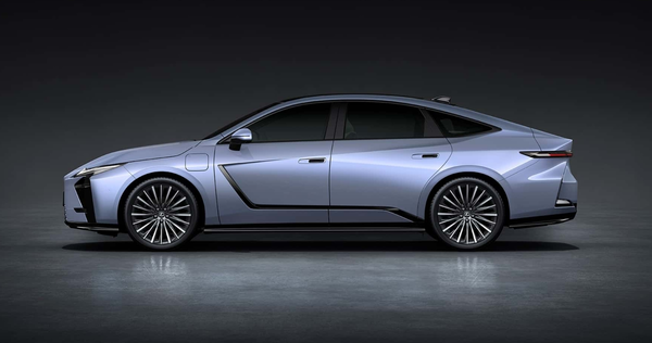 全新雷克萨斯ES亮相上海车展 内外饰均有重大更新