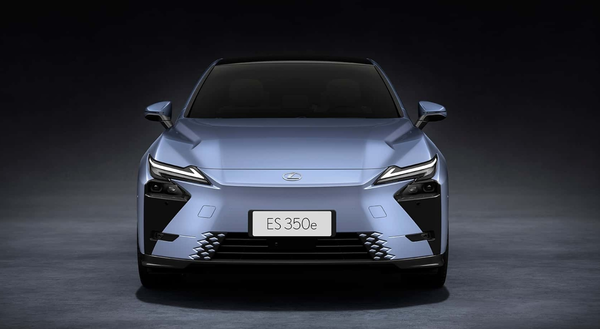 雷克萨斯ES上海车展亮相内外饰焕然一新