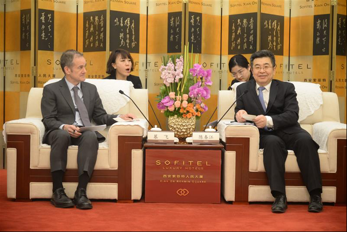 美光执行副总裁兼首席财务官慕飞一行拜会陕西省副省长陈春江