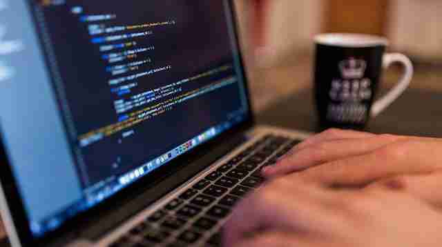 手把手教你自己制作app软件，不用敲一行代码