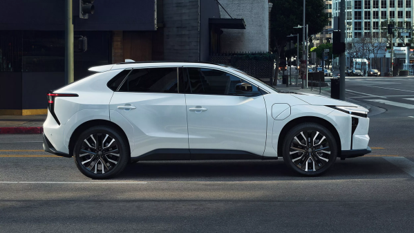 2026款丰田bZ北美市场亮相 下半年上市 bZ4X走入历史