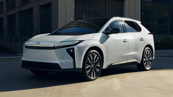 2026款丰田bZ北美亮相，bZ4X将退市