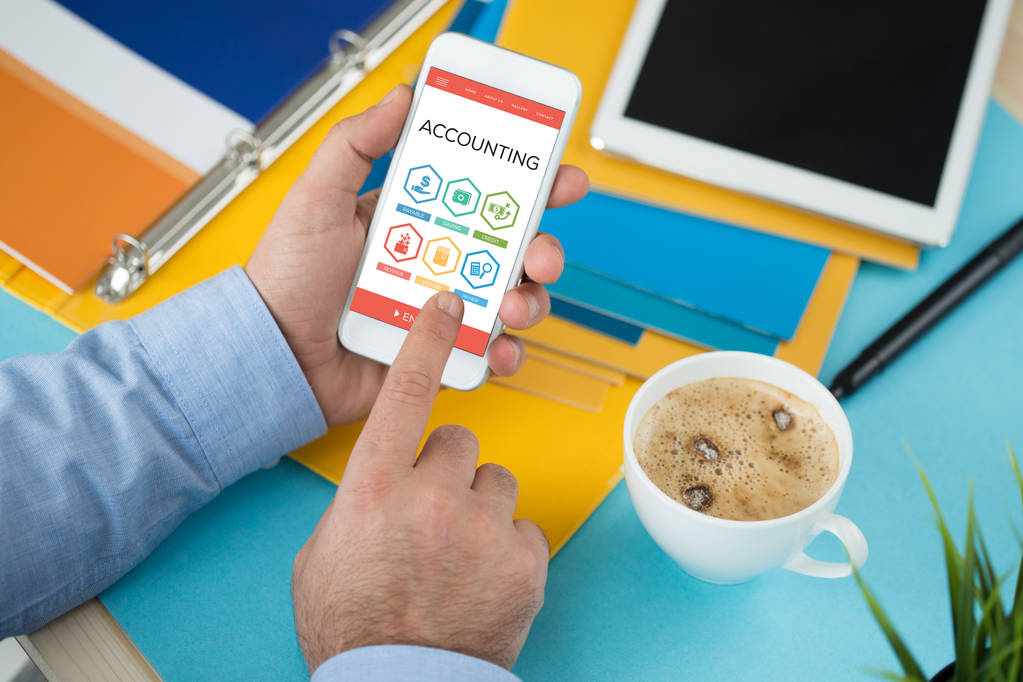 定制外包开发APP靠谱吗？详解优劣势