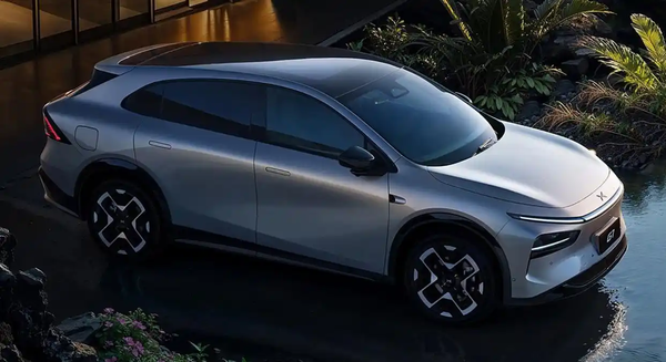 小鹏P7 Ultra和G7同框谍照曝光：风格差异很明显