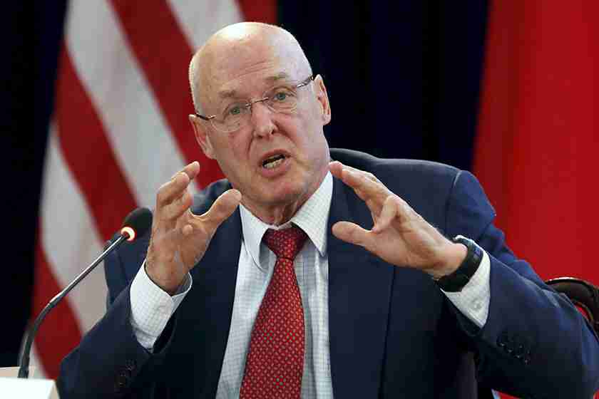 美前财长疾呼：再不对这个领域改革，AI竞赛或将输给中国