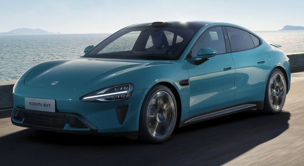 小米汽车前大灯变形问题，免费修复服务