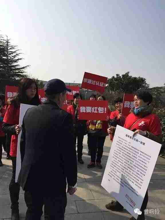 社交还是办公？钉钉的对手是微信还是金蝶