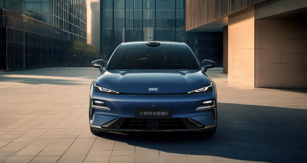 4月新能源车渗透率51.5%，销量90.5万辆，同比涨33.9%