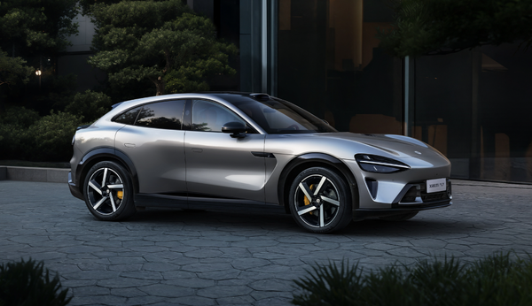 小米YU7正式发布 最大马力690PS 最快零百加速3.23s