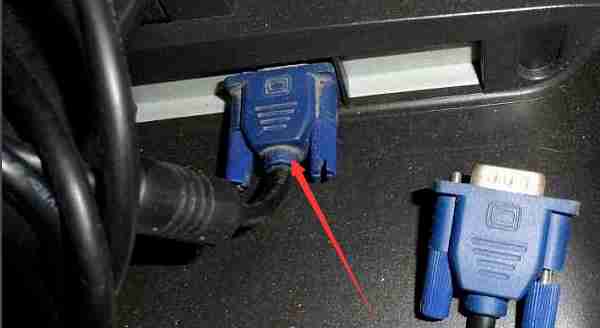 电脑显示器无信号怎么办?