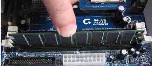 电脑显示器无信号怎么办?