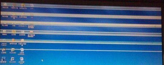 电脑花屏是显卡问题还是屏幕问题