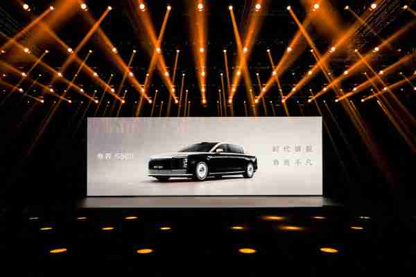 尊界S800上市 首发华为ADS 4.0 售70.8万至101.8万