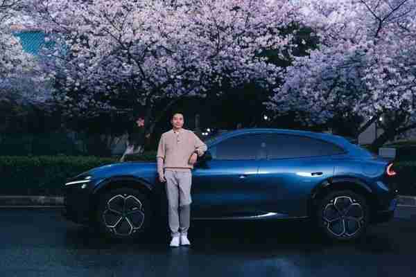 雷军：小米汽车今年能盈利 YU7定价将在开售前1-2天确定 