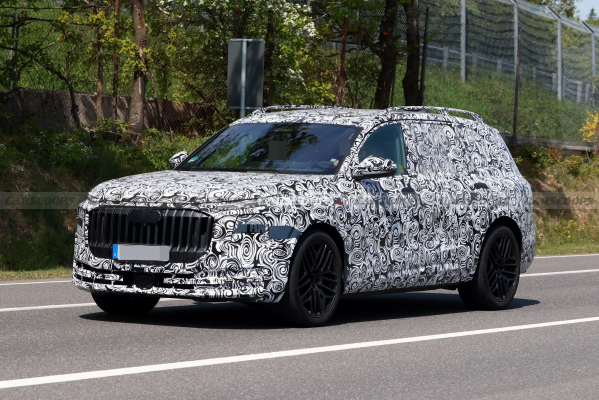 新款奥迪Q9最新谍照曝光 家族最大SUV 对标宝马X7