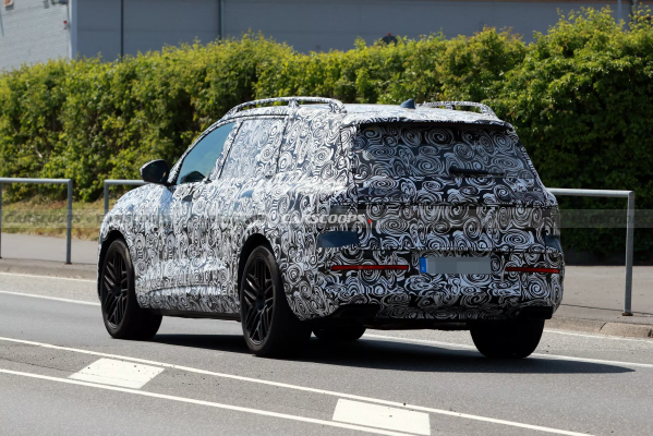 新款奥迪Q9最新谍照曝光 家族最大SUV 对标宝马X7