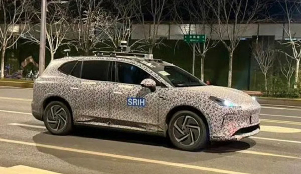 尚界首车谍照流出，华为上汽联手布局未来！