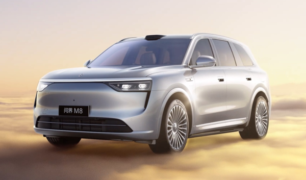 问界M8销量暴增，力压秦PLUS问鼎插混车型销冠！