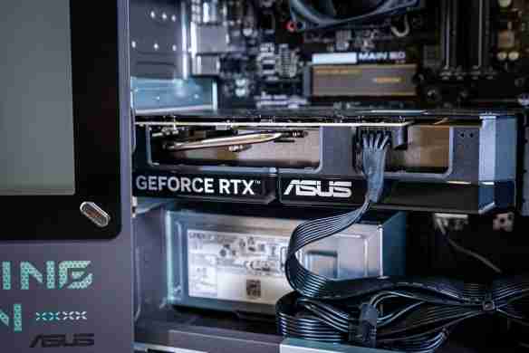 颜值、性能、便携的完美融合：华硕天选6X评测