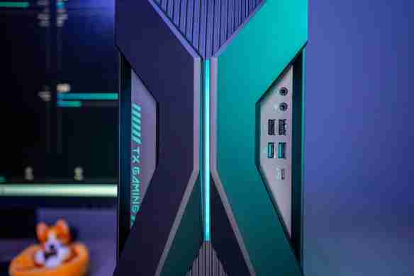 颜值、性能、便携的完美融合：华硕天选6X评测