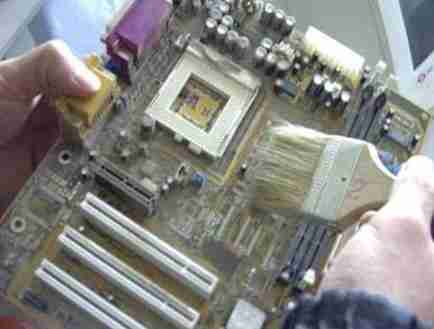 电脑总是死机什么原因?