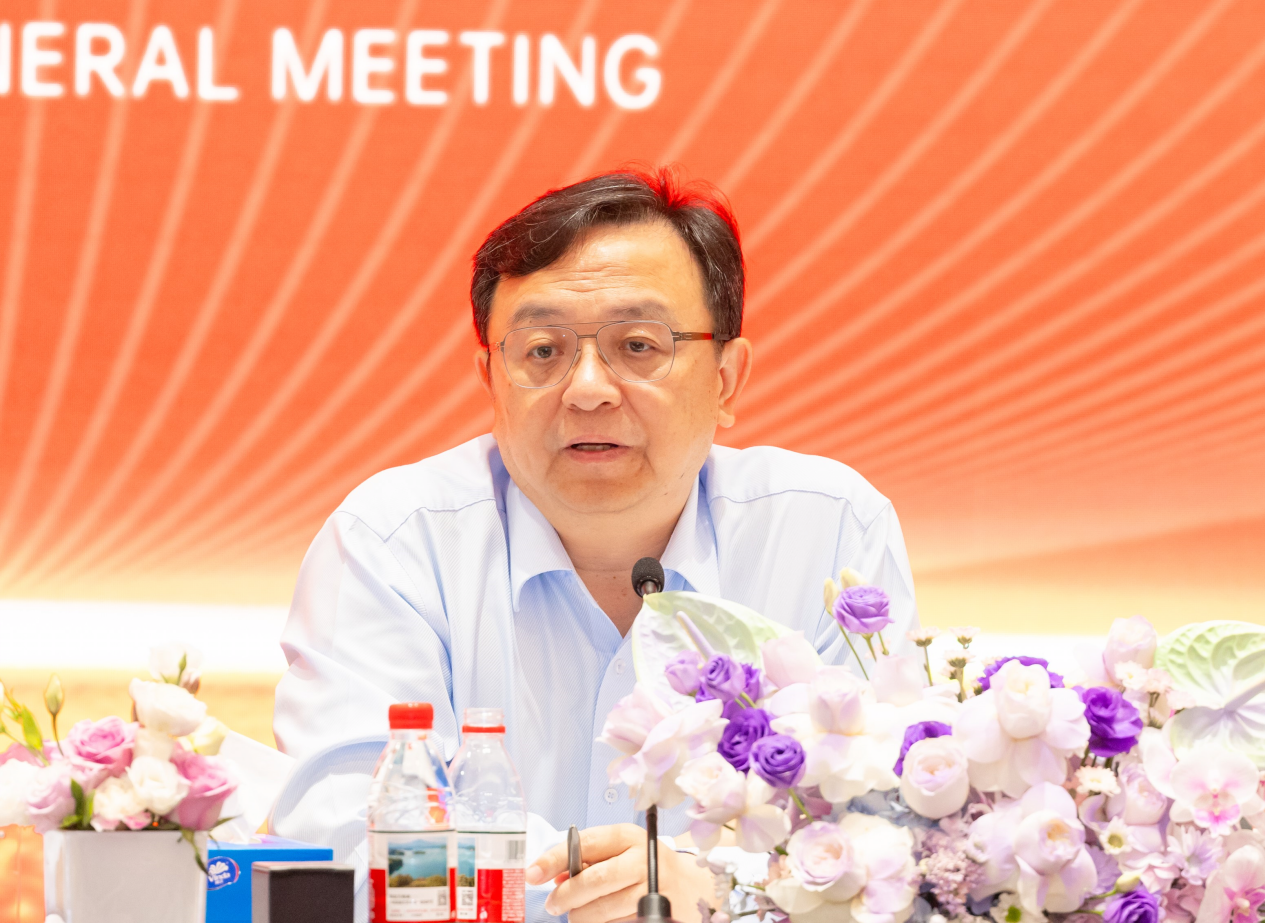 王传福：比亚迪坚持不贬低同行