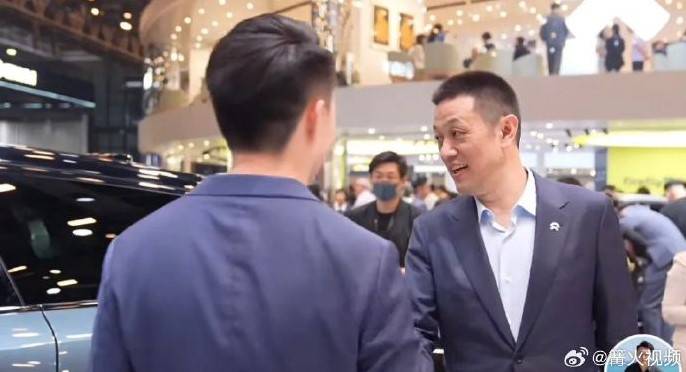 李斌怒斥水军：每月5000万黑蔚来