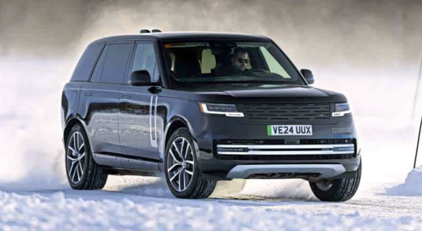 路虎揽胜电动版将于7月古德伍德速度节亮相