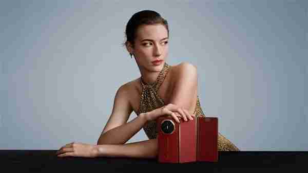 华为Mate XT 2三折叠新手机或将于9月份进行发布宣传