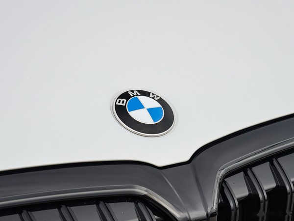 宝马iX5增程版将亮相，续航超1000公里