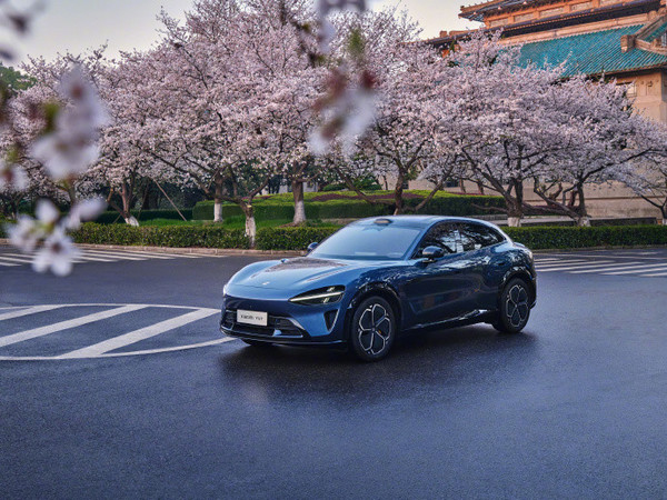 雷军李想同台，小米YU7挑战BBA？