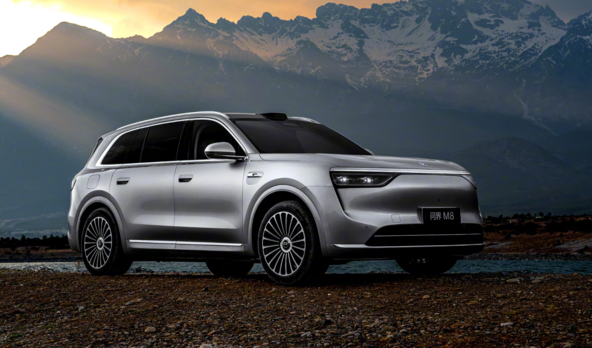 问界M8已累计交付超3万台 用时仅58天 官方售价超35万