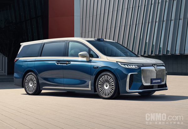 岚图梦想家登顶新能源MPV销量榜首