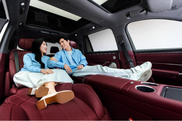 又一爆款来袭!问界M8交付超2万 销量持续霸榜40万级