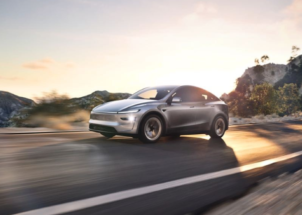 特斯拉起火率低于燃油车，每2亿公里仅1次