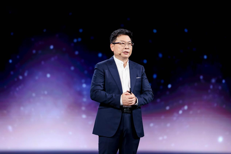 享界全新Logo诠释审美新表达:不是“科技冷感”,是“浪漫硬核”