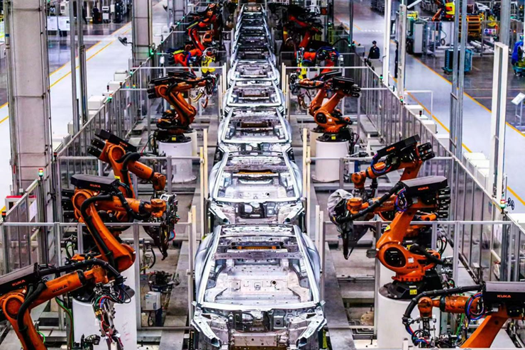 享界全新Logo诠释审美新表达:不是“科技冷感”,是“浪漫硬核”