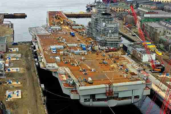 8 年都没修好，俄罗斯考虑放弃唯一现役航母