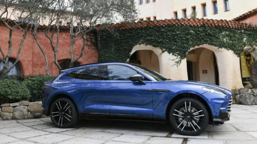 中控屏之争！苹果CarPlay Ultra遭多家车企抵制，它越界了？