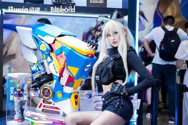 焕然一新 搏至无憾！佰维存储携手TES战队登陆Bilibili World 2025！