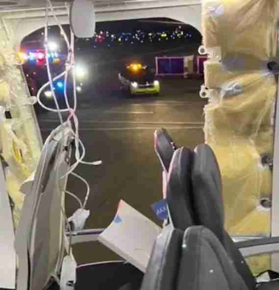 因 IT 系统故障，美国阿拉斯加航空短暂停飞所有航班