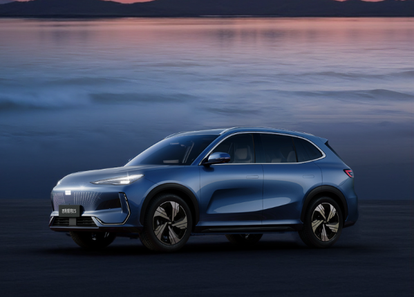 中国汽车保有量超4亿，年产销达4000万