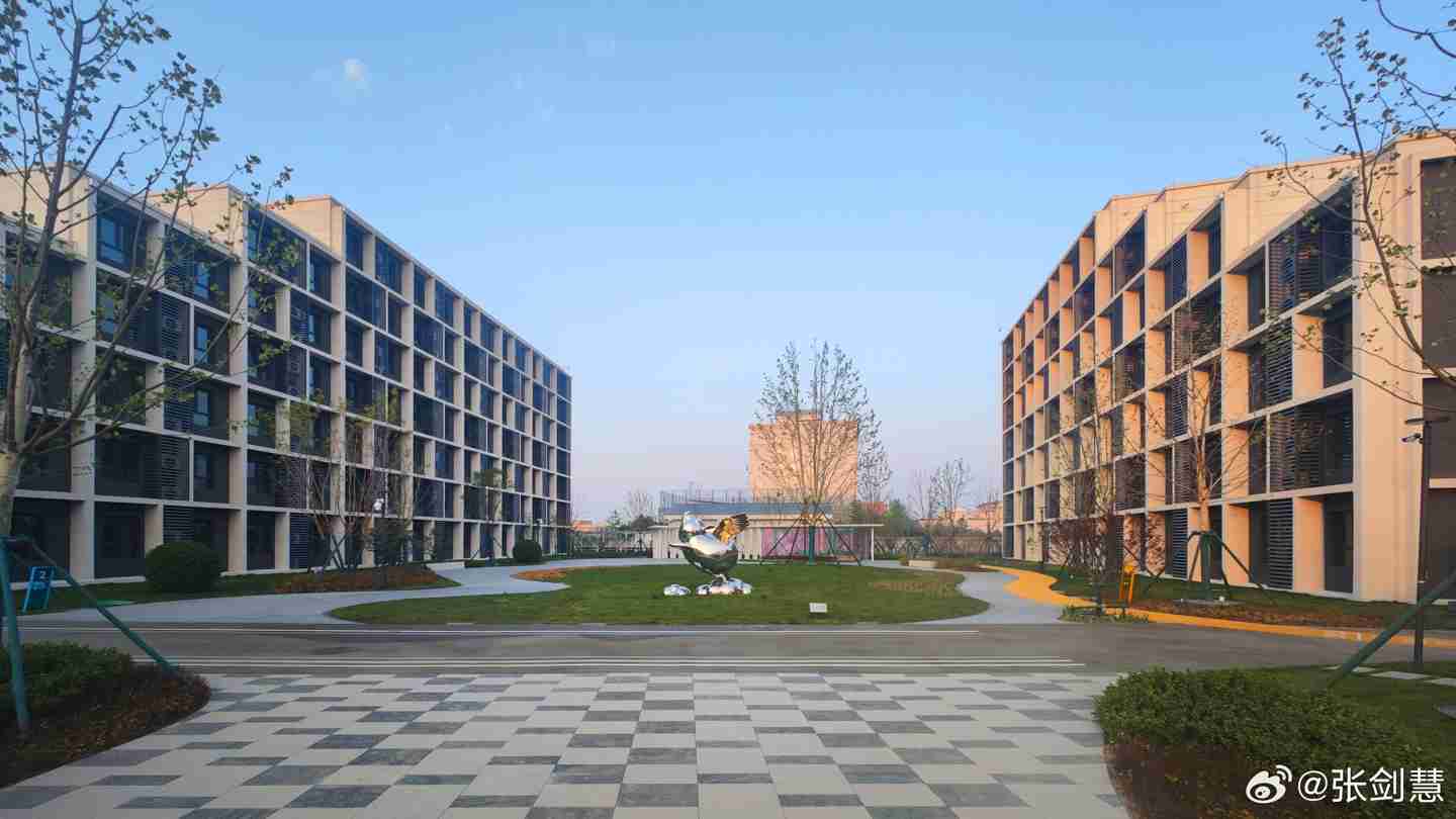 卢伟冰：小米青年公寓今天正式落成启用，实现“为奋斗者筑家”承诺