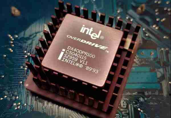 酷睿ultra和i系列区别 性能对比与选择指南